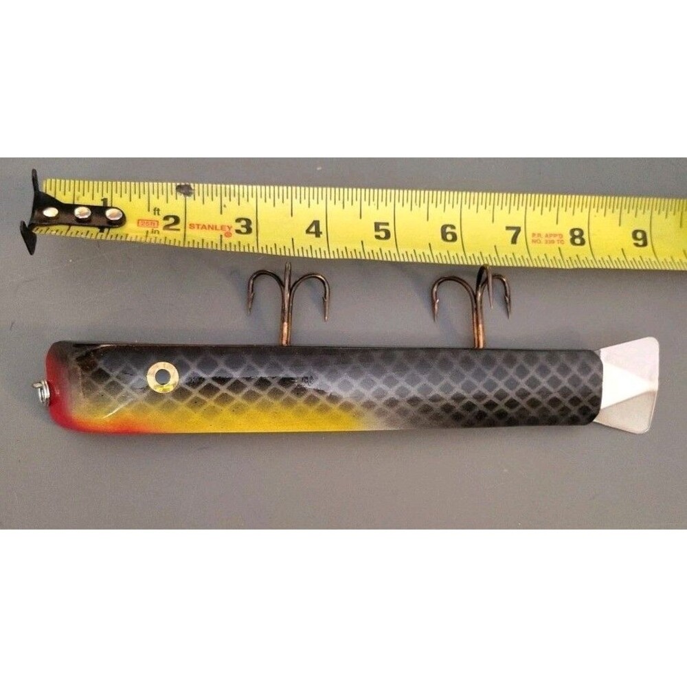 Vintage Hawg Seekers Slow Tease 9 Inch Musky Lure